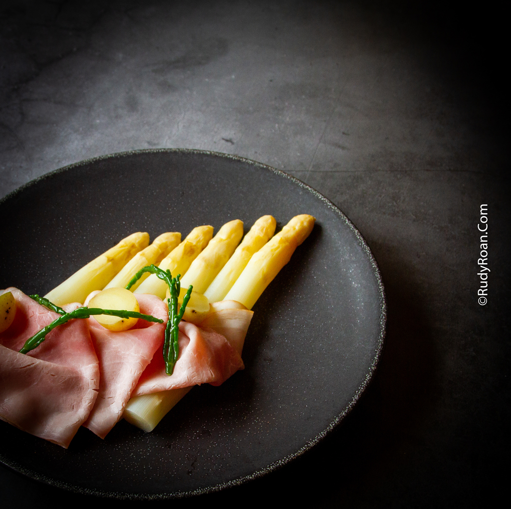 Asperges met ham en ei